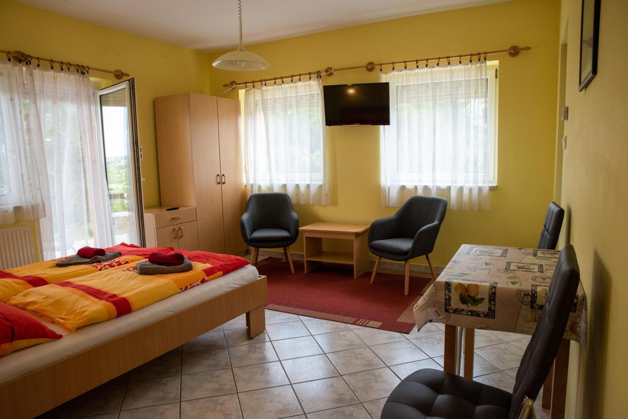 Flora Villa Hévíz Dış mekan fotoğraf