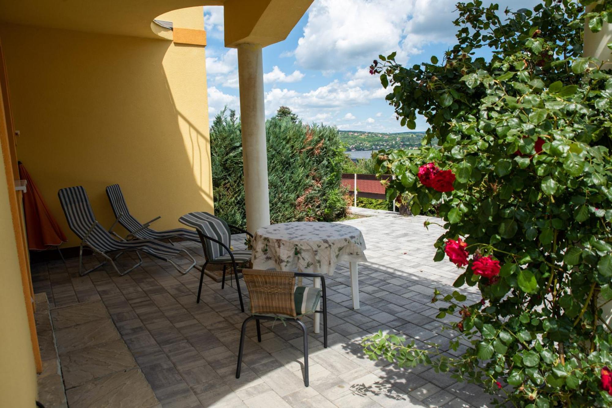 Flora Villa Hévíz Dış mekan fotoğraf