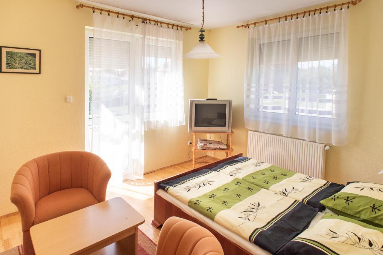 Flora Villa Hévíz Dış mekan fotoğraf